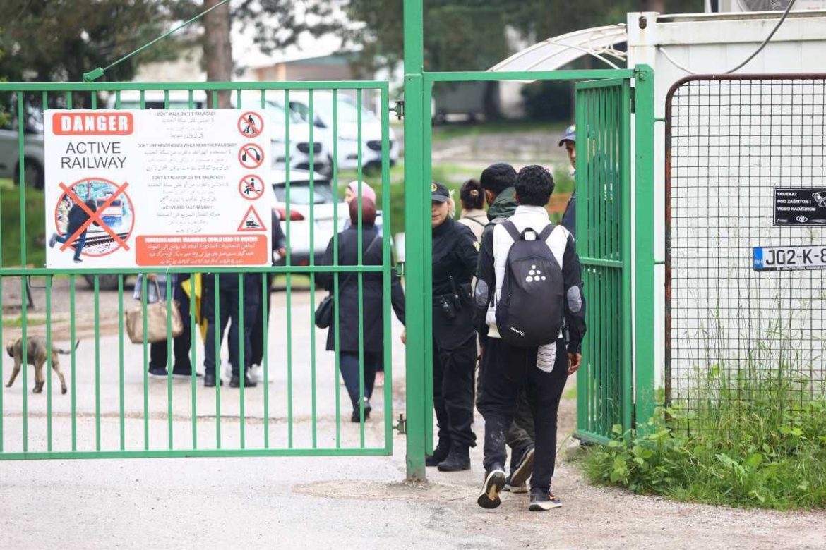 migrantski centar u blazuju